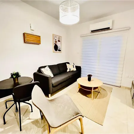 Apartment Lina 25 *